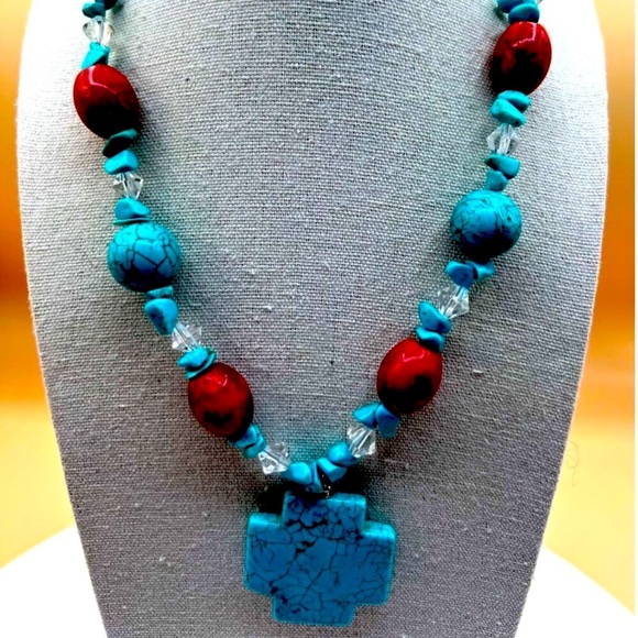 Turquoise Howlite & Red Beaded Necklace With Cross Pendant.  N37 - Picture 1 of 9